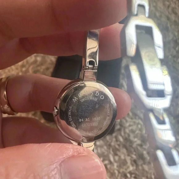 WOMEN's  MOVADO WATCH - Picture 3 of 5